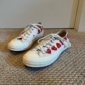 Comme des garcons play white converse low tops